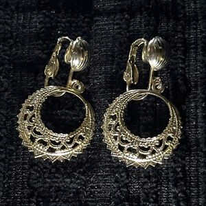 Vintage Gold-Tone Pierced Hoop Clip On  Earrings